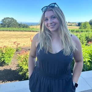 Meet your Posher, Emma